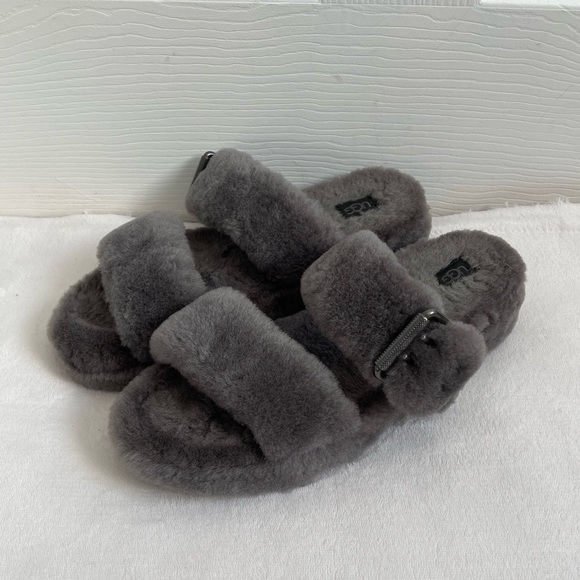 UGG Fuzz Yeah Slide - Picture 2 of 6